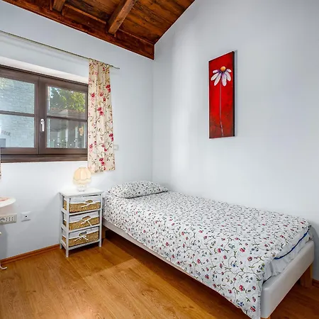 Villa Mari Ii Istra