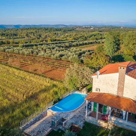 Mari Ii Istra فيلة Vižinada